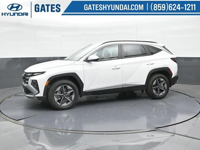 Photo of 2025 Serenity White Pearl Hyundai TUCSON