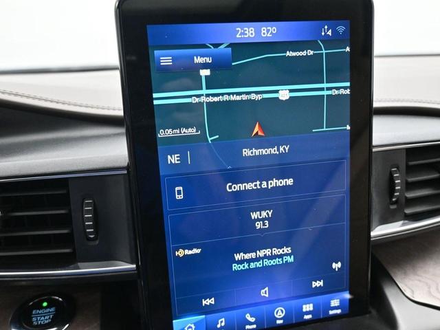 Photo of 2020 Star White Ford Explorer