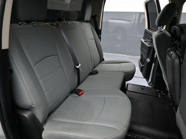 Photo of 2016 Bright Silver Clearcoat Metallic RAM 1500