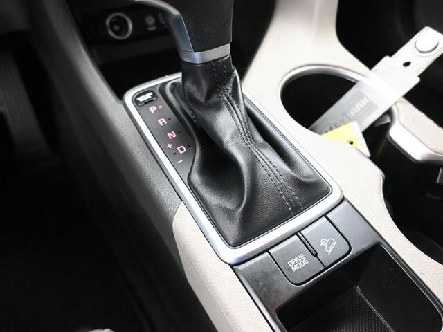 Photo of 2019 Mineral Silver Kia Sportage