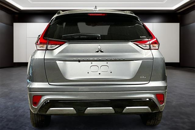Photo of 2025 Mercury Gray Metallic Mitsubishi Eclipse Cross