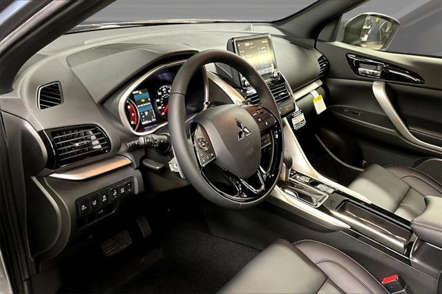 Photo of 2025 Mercury Gray Metallic Mitsubishi Eclipse Cross