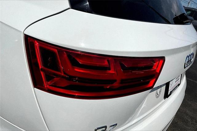 Photo of 2019 White Audi Q7