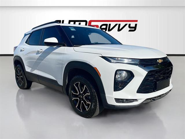 Photo of 2023 Summit White Chevrolet Trailblazer