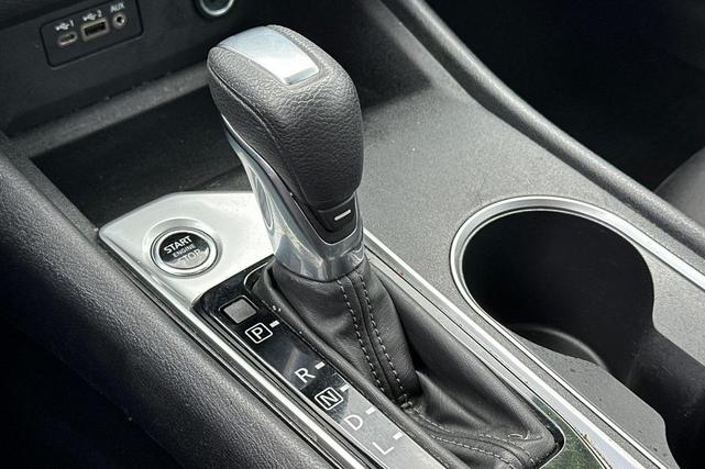 Photo of 2022 Brilliant Silver Metallic Nissan Altima