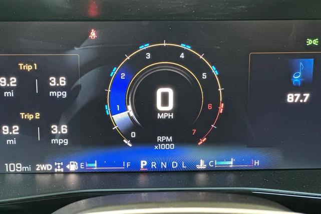 Photo of 2025 Summit White Chevrolet Colorado