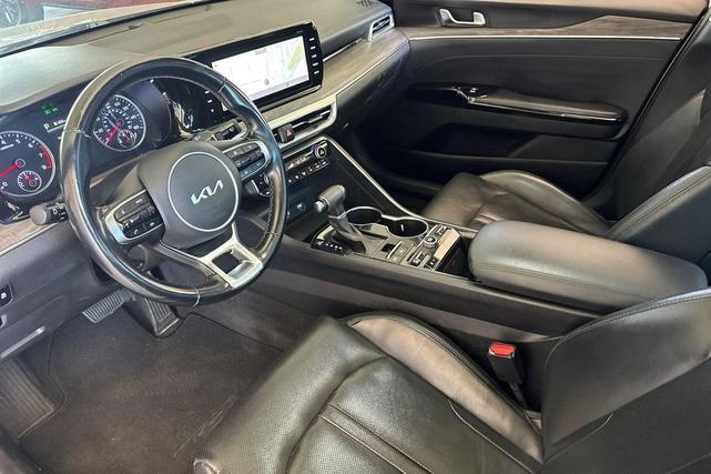 Photo of 2022 Crystal Beige Kia K5