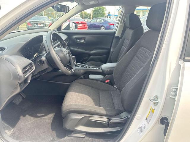 Photo of 2023 0q Honda HR-V
