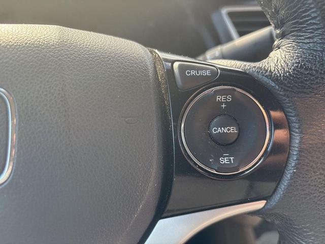 Photo of 2013 Alabaster Silver Metallic Honda Civic