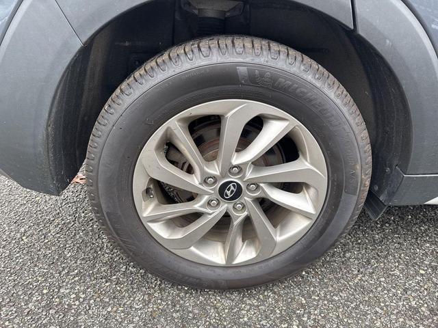Photo of 2018 Coliseum Gray Hyundai TUCSON