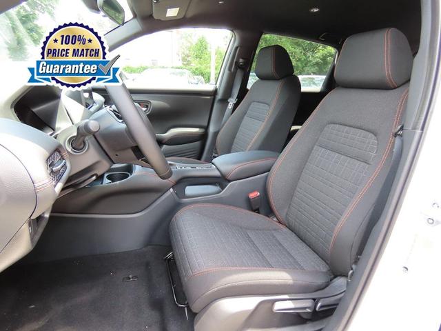Photo of 2026 Platinum White Pearl Honda HR-V