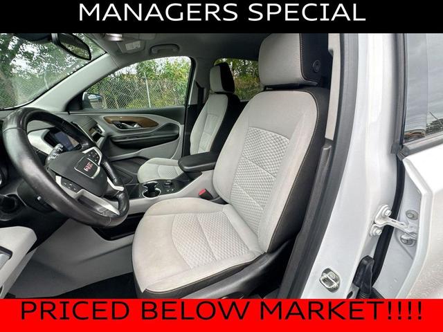 Photo of 2018 Summit White GMC Terrain