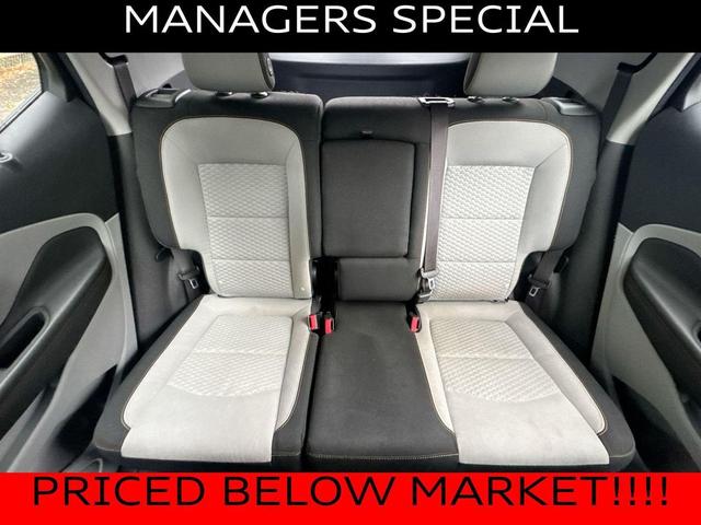 Photo of 2018 Summit White GMC Terrain