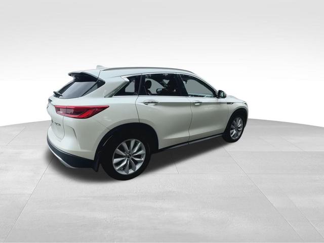 Photo of 2019 Majestic White INFINITI QX50