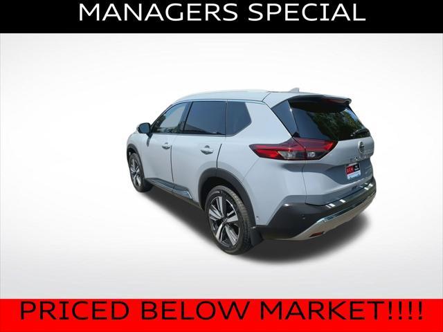 Photo of 2021 Boulder Gray Pearl Nissan Rogue