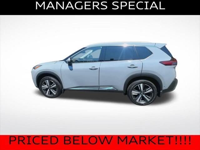 Photo of 2021 Boulder Gray Pearl Nissan Rogue