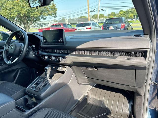 Photo of 2023 Blue Honda CR-V Hybrid