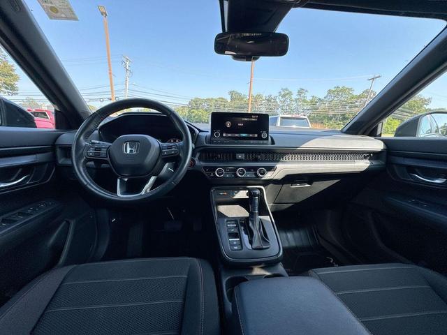 Photo of 2023 Blue Honda CR-V Hybrid