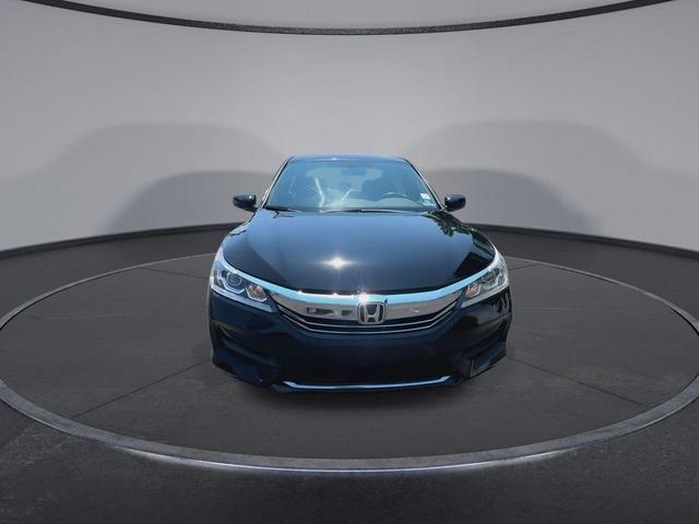 Photo of 2016 Crystal Black Pearl Honda Accord
