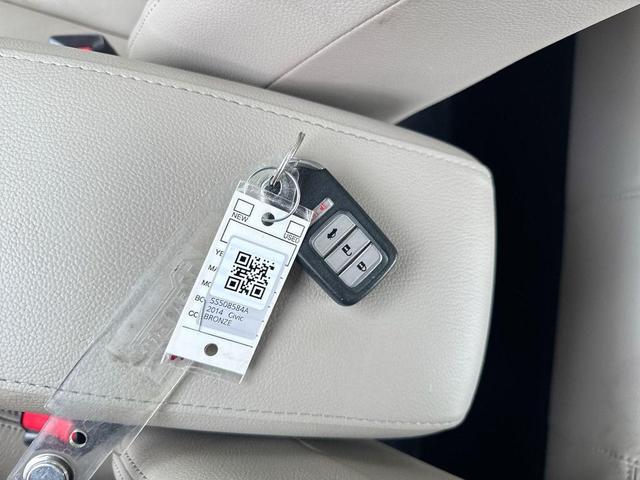 Photo of 2014 Bronze Honda Civic