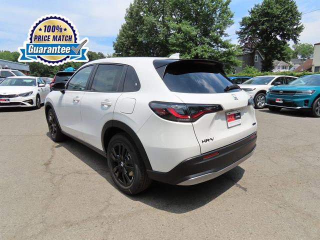 Photo of 2026 Platinum White Pearl Honda HR-V