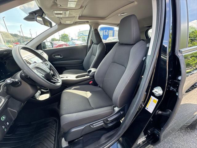 Photo of 2022 Crystal Black Pearl Honda HR-V