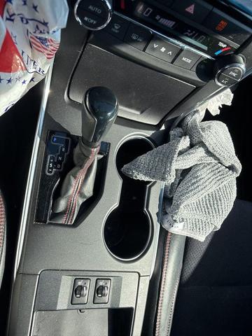 Photo of 2015 Super White Toyota Camry