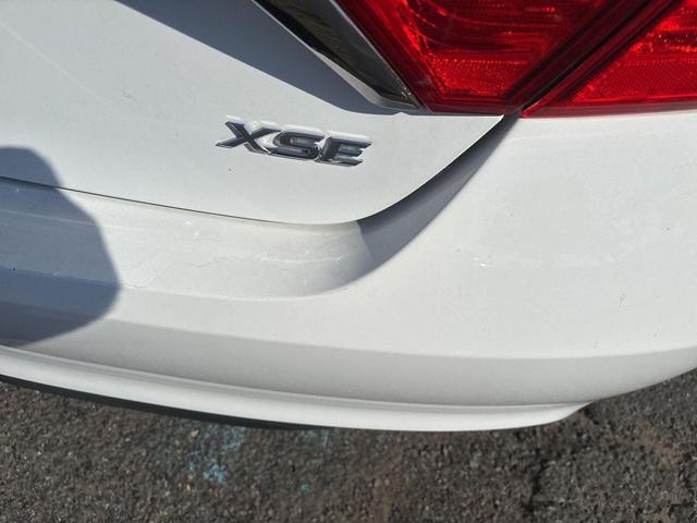 Photo of 2015 Super White Toyota Camry