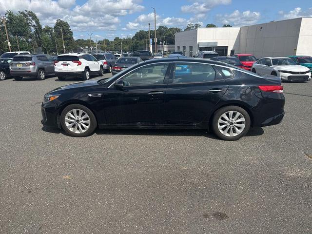 Photo of 2018 Ebony Black Kia Optima