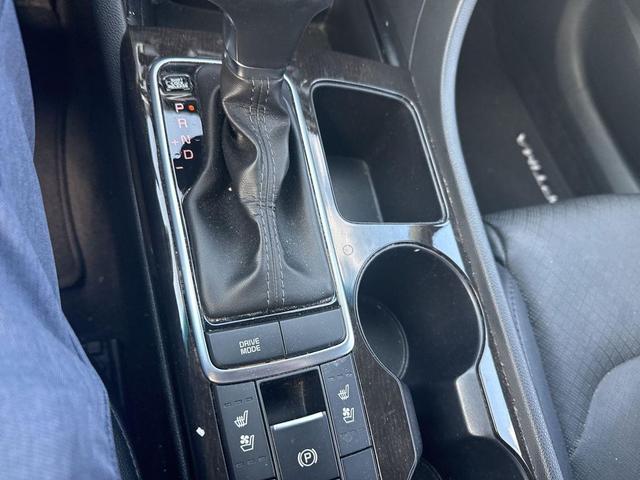 Photo of 2018 Ebony Black Kia Optima