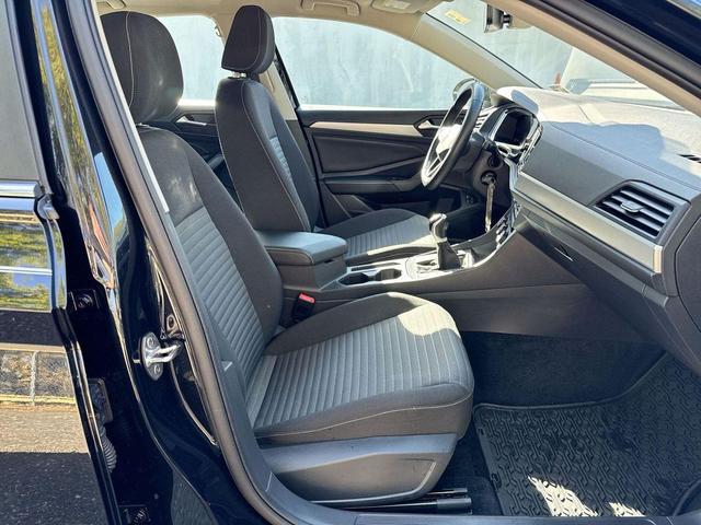 Photo of 2024 Deep Black Pearl Volkswagen Jetta