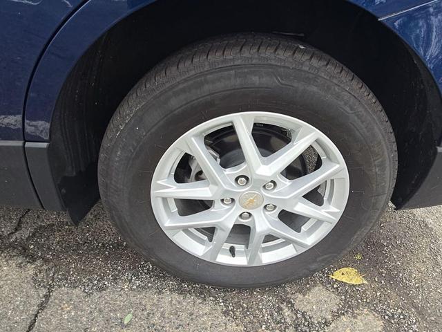 Photo of 2023 Blue Glow Metallic Chevrolet Equinox