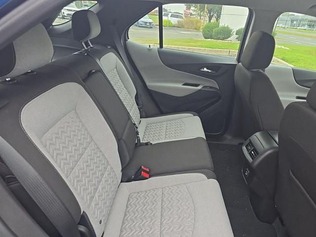 Photo of 2023 Blue Glow Metallic Chevrolet Equinox