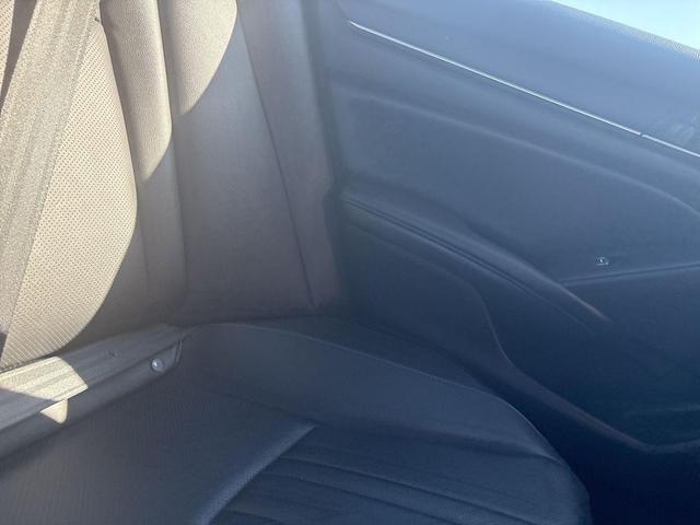 Photo of 2022 Platinum White Pearl Honda Accord