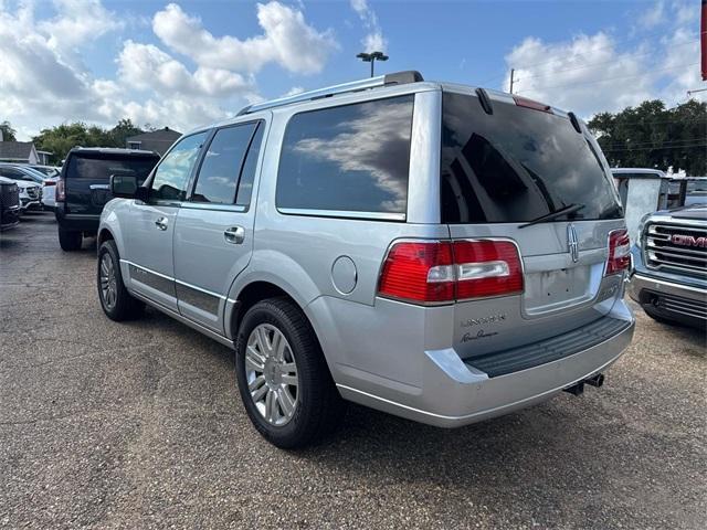 Photo of 2014 Ingot Silver Lincoln Navigator