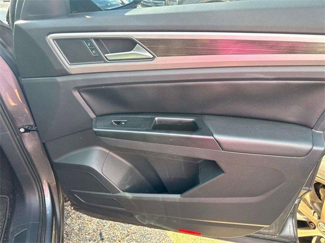 Photo of 2019 Platinum Gray Metallic Volkswagen Atlas