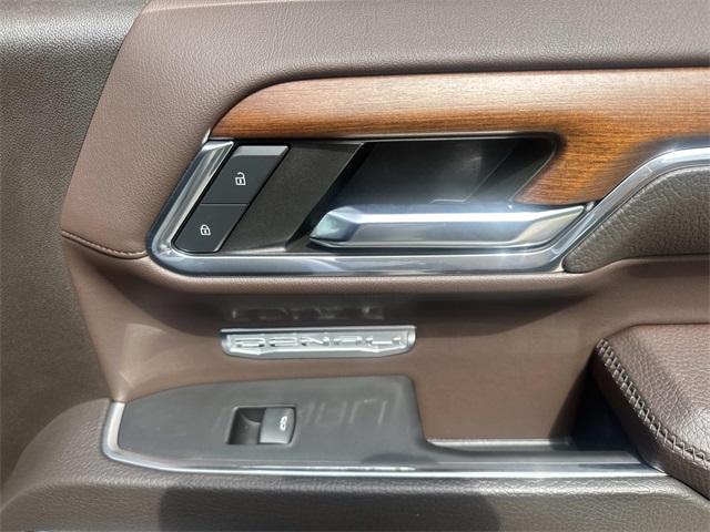 Photo of 2023 White Frost Tri-Coat GMC Sierra 1500