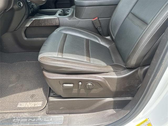 Photo of 2021 White Frost Tri-Coat GMC Sierra 1500