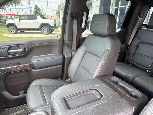 Photo of 2021 White Frost Tri-Coat GMC Sierra 1500