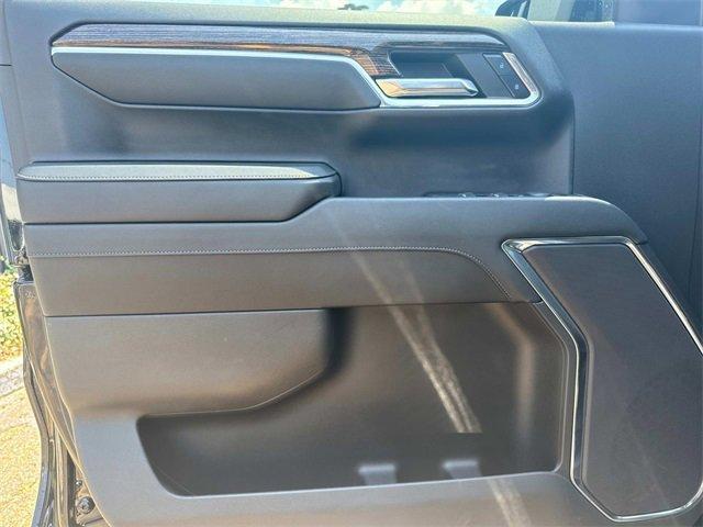 Photo of 2024 Onyx Black GMC Sierra 1500