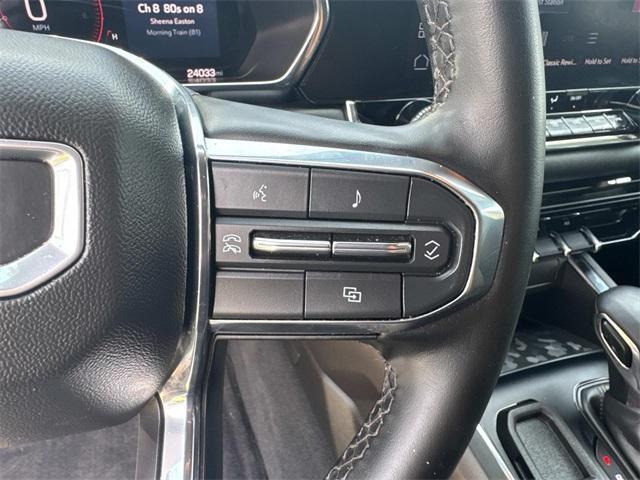 Photo of 2024 Summit White GMC Canyon