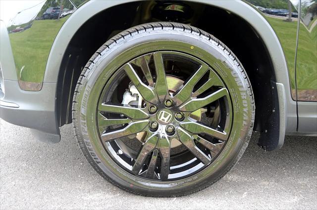 Photo of 2022 Crystal Black Pearl Honda Pilot
