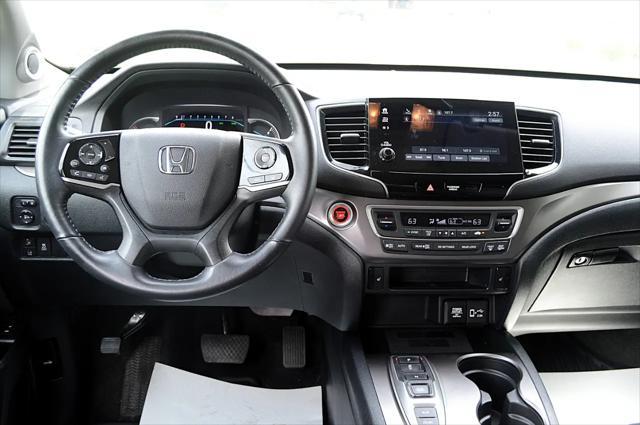 Photo of 2022 Crystal Black Pearl Honda Pilot