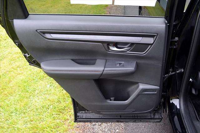 Photo of 2023 Crystal Black Pearl Honda CR-V Hybrid