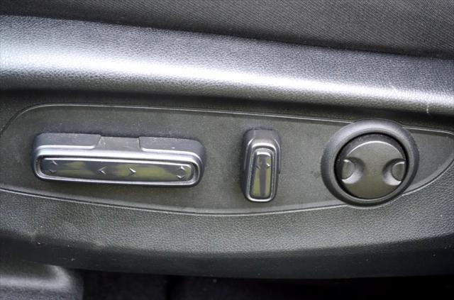 Photo of 2023 Crystal Black Pearl Honda CR-V Hybrid