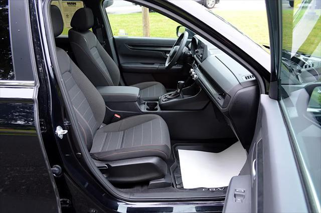 Photo of 2023 Crystal Black Pearl Honda CR-V Hybrid