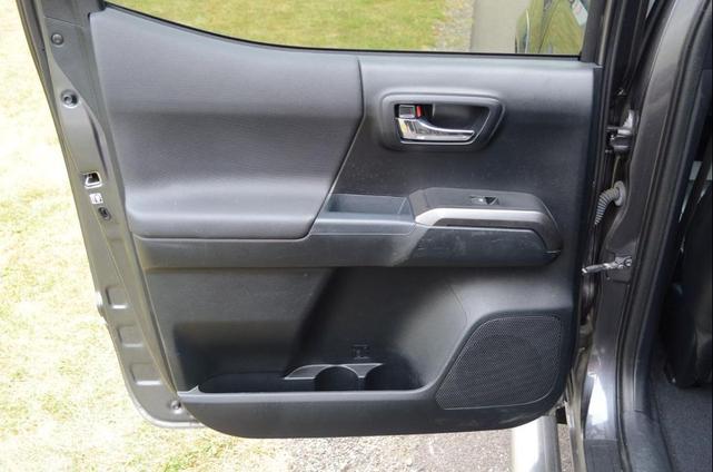 Photo of 2017 Magnetic Gray Toyota Tacoma