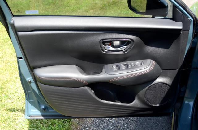 Photo of 2024 Nordic Forest Pearl Honda HR-V