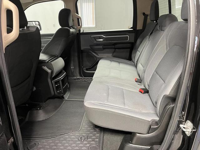 Photo of 2020 Diamond Black Crystal Pearlcoat RAM 1500