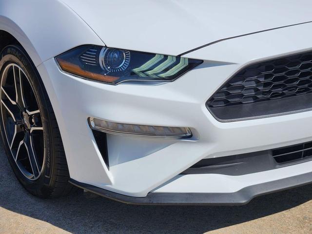 Photo of 2023 Oxford White Ford Mustang